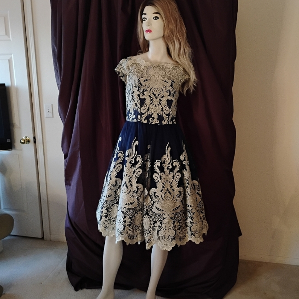 Chi Chi London Dress - Blue and White 💙 Size 6 US Size 10 UK